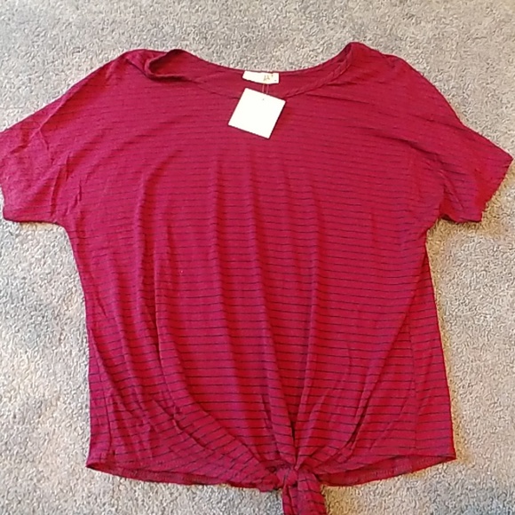 NWT top - Picture 1 of 3